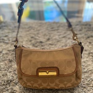 Vintage Coach shoulder bag